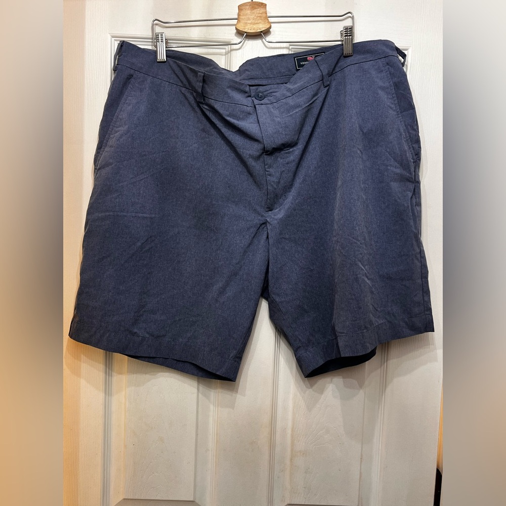 Vineyard Vines Charcoal Flat Front Shorts  size 44B